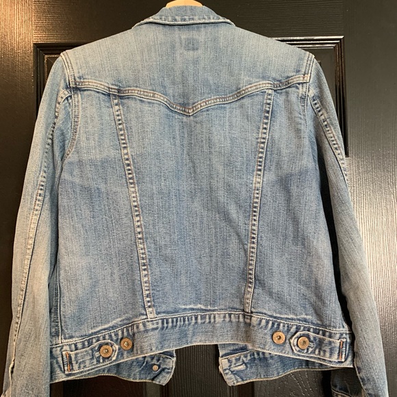 Women’s Gap Jean Jacket Stretch - L - Picture 2 of 4